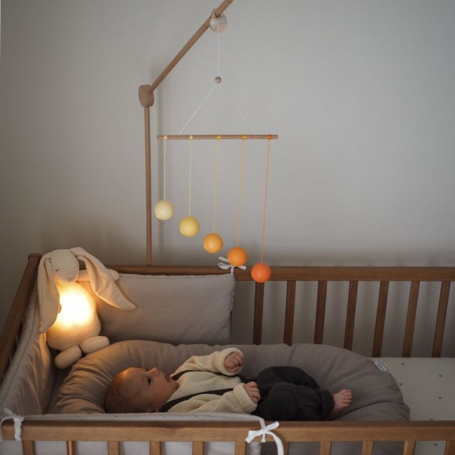 Szumiący królik z lampką Basic Moonie 2.0 - Cream