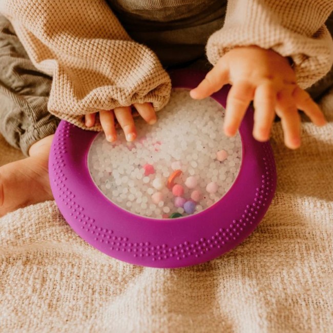 Sensoryczny dysk z figurkami A-Ku-Ku! Peekaboo Jellystone - Galaktyka