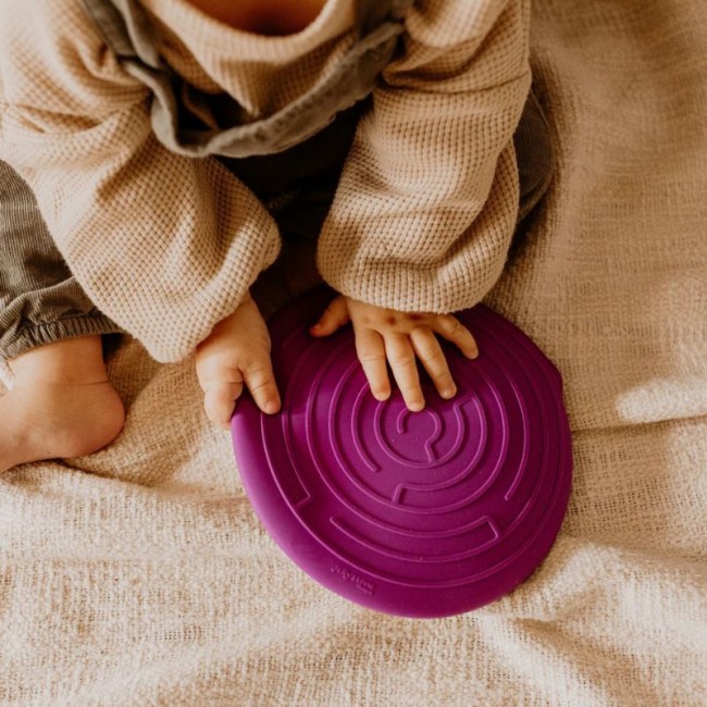 Sensoryczny dysk z figurkami A-Ku-Ku! Peekaboo Jellystone - Galaktyka