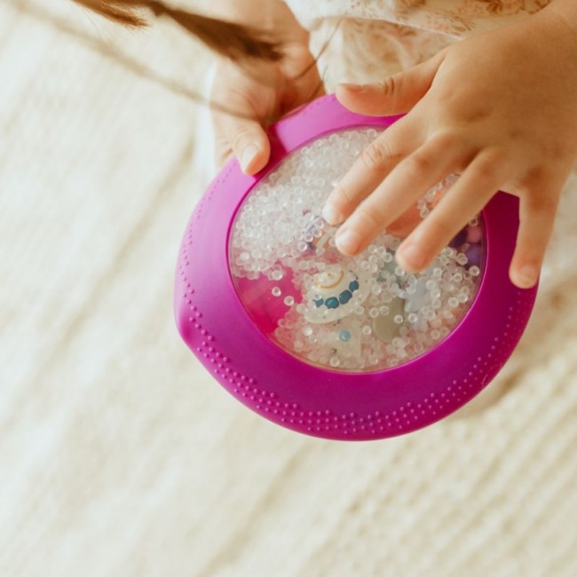 Sensoryczny dysk z figurkami A-Ku-Ku! Peekaboo Jellystone - Galaktyka