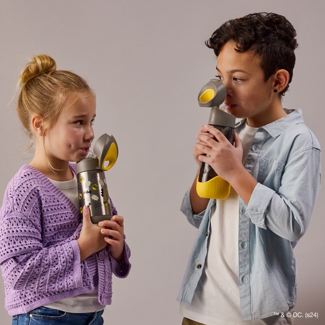 Tritanowa butelka ze słomką 600 ml B.box - Batman