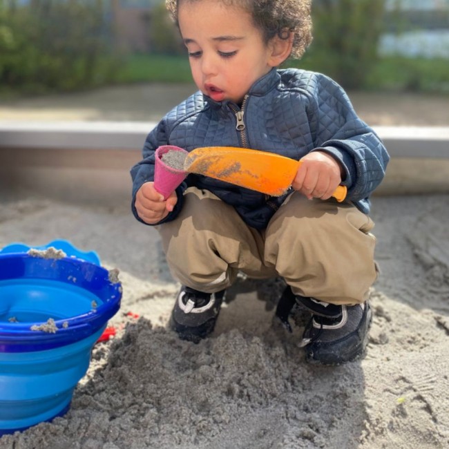 Zestaw zabawek do piaskownicy compacToys - koralowy 7 szt.