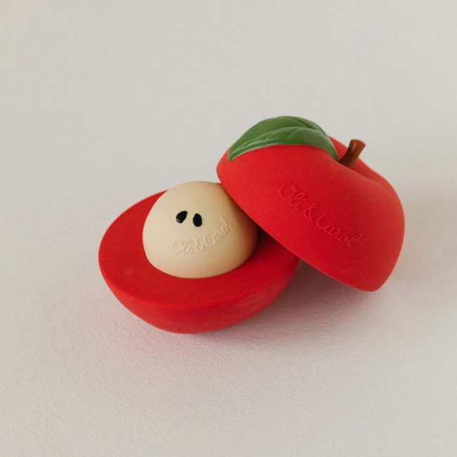 Gryzak układanka z piłką grzechotką Oli&Carol - Jabłko