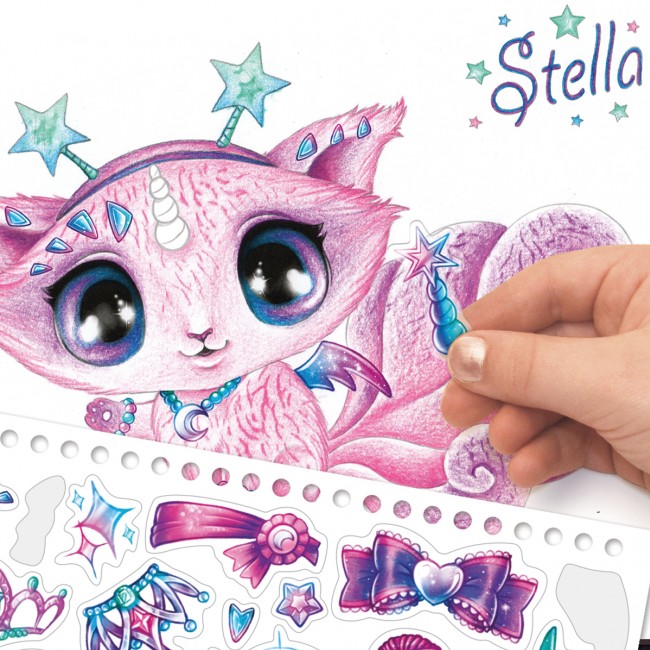 Szkicownik z magicznymi zwierzątkami Nebulous Stars