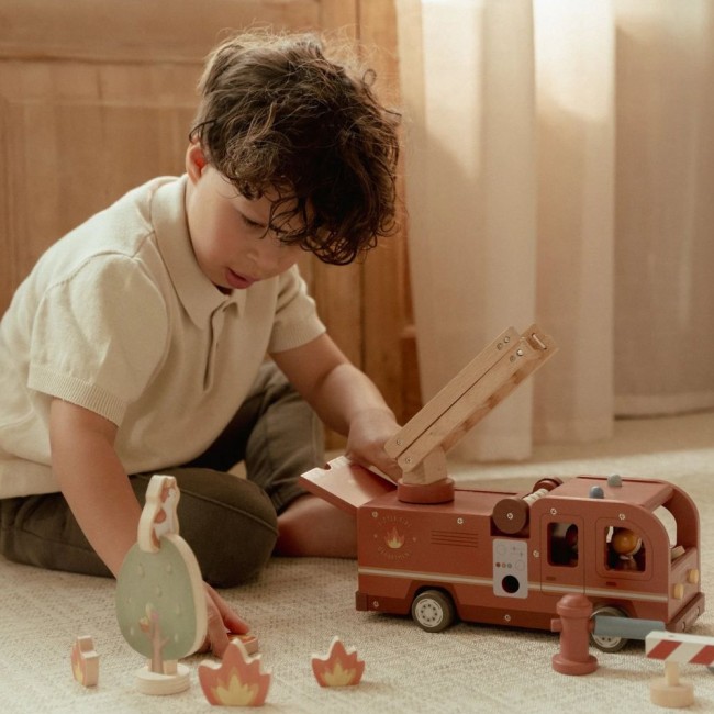 Wóz strażacki z figurkami Little Dutch