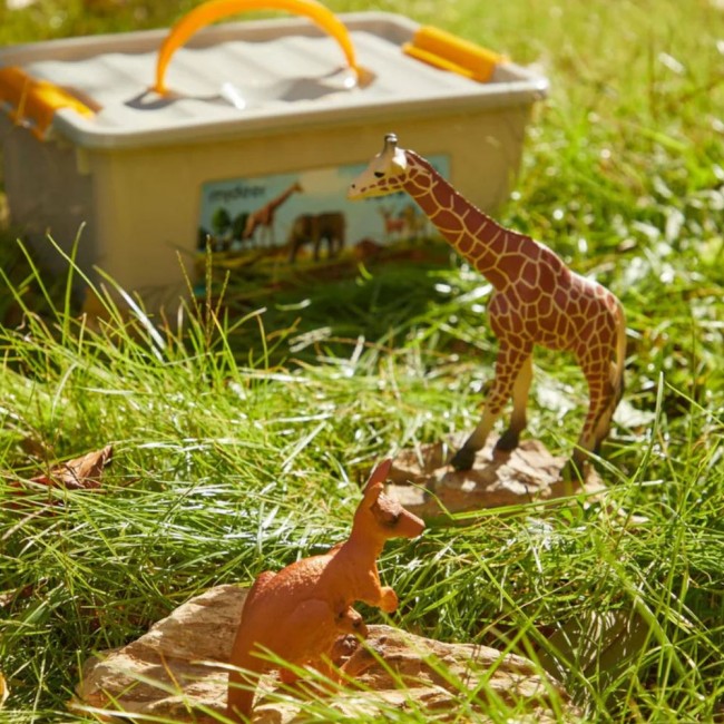 Zestaw 15 figurek dzikich zwierząt w zestawie z przenośnym pudełkiem mideer