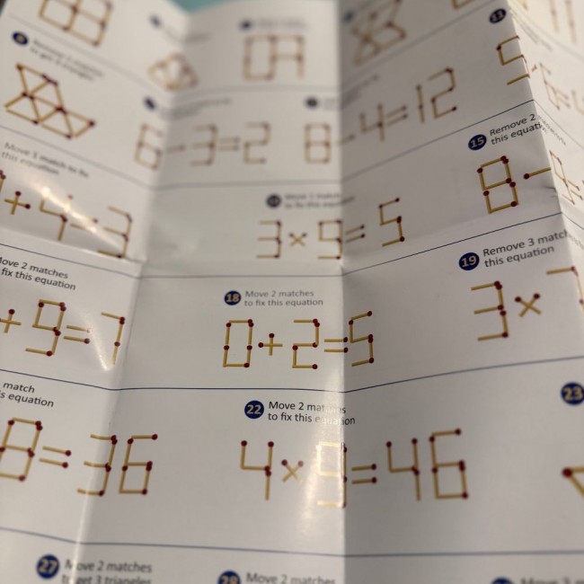 Podróżna gra magnetyczna The Purple Cow - Gra w zapałki