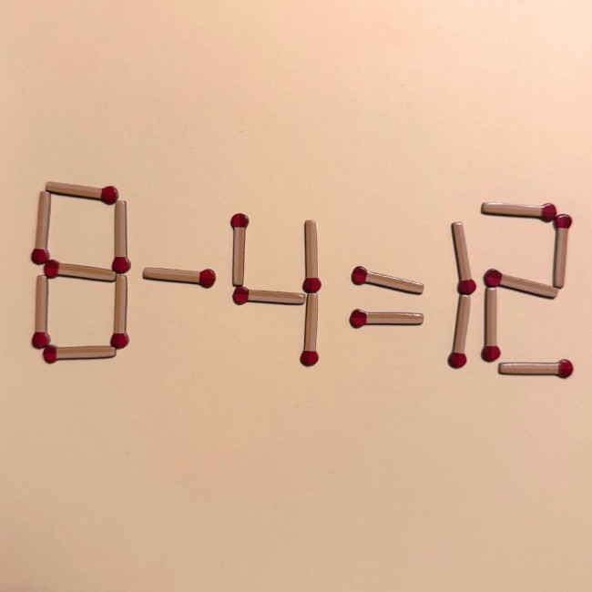 Podróżna gra magnetyczna The Purple Cow - Gra w zapałki