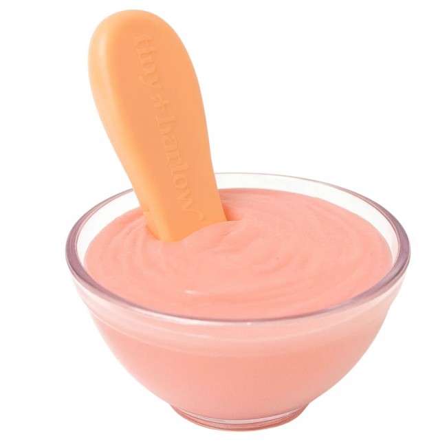 Magiczna miseczka Tiny Tummies z łyżeczką do karmienia lalek Tiny Harlow - Jogurt Truskawkowy
