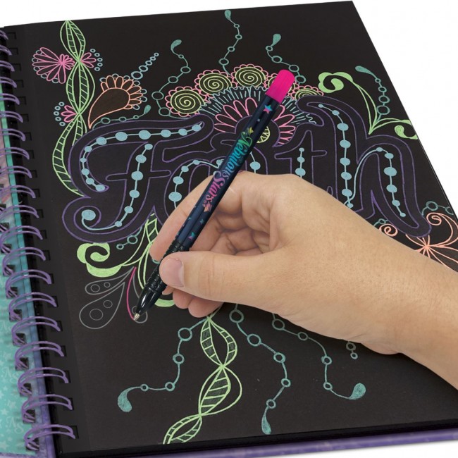 Kolorowanka z czarnymi kartkami i neonowymi flamastrami  Nebulous Stars - Coralia rozm. M