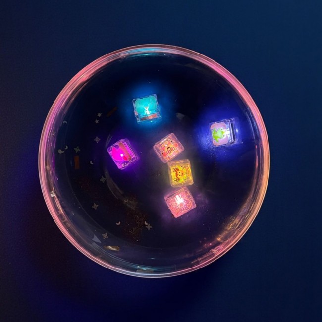 Kostki sensoryczne świecące w wodzie Glo Pals - Wróżki 6 szt.