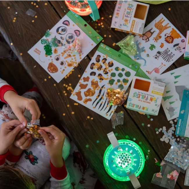 Słoik sensoryczny do napełnienia wodą Glo Pals z akcesoriami - Zoo