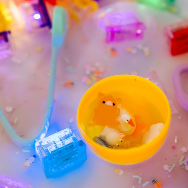 Zestaw sensorycznych akcesoriów do słoików Glo Pals - Farma