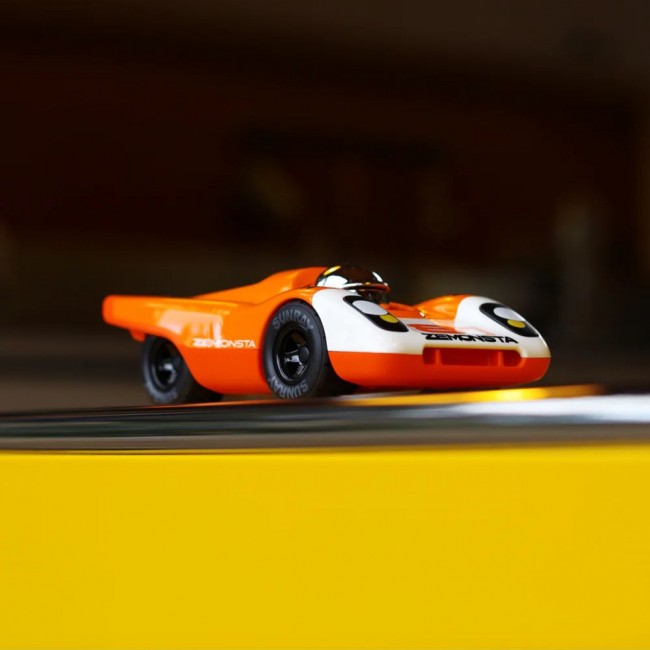 Samochód wyścigowy Zemonsta Playforever - Egon