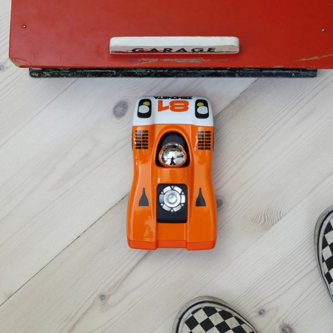 Samochód wyścigowy Zemonsta Playforever - Egon