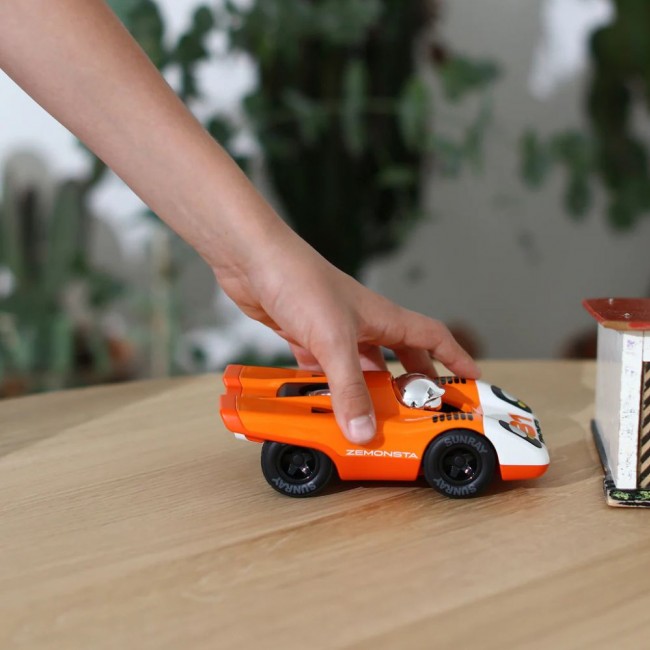 Samochód wyścigowy Zemonsta Playforever - Egon