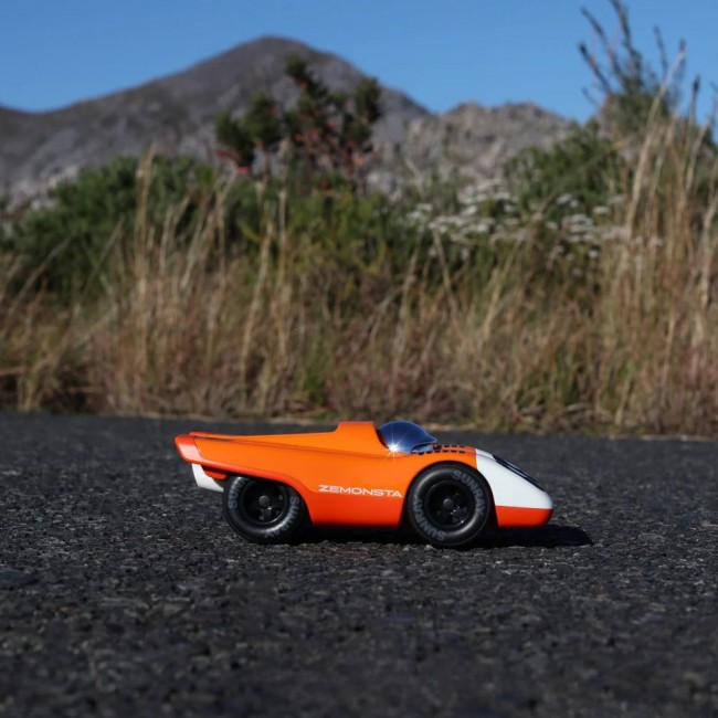 Samochód wyścigowy Zemonsta Playforever - Egon