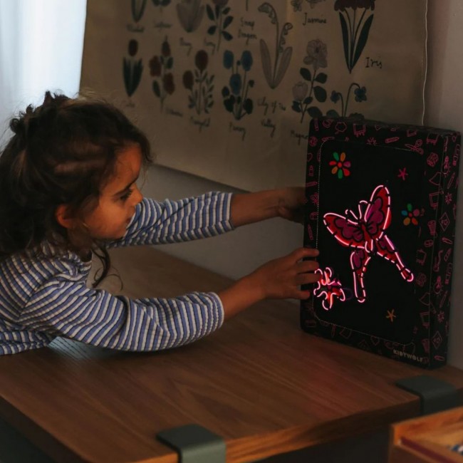 Zestaw do tworzenia świecącej dekoracji ściennej Kidywolf - Kidyneon Bajki 3 szt.